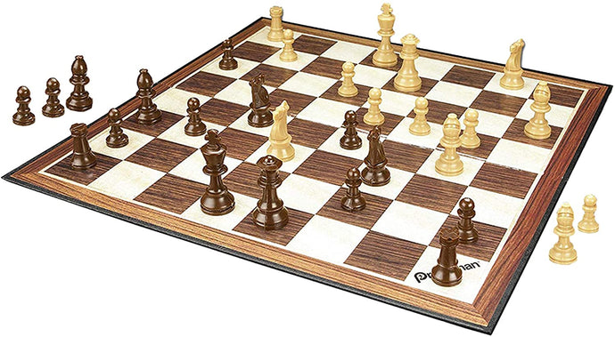 Chess with Folding Board and Full-Size Pieces (Family Classics by Pressman)